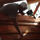 094   Filling a hole inside the hull with putty
