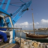 122   The mast weighs around half a tonne