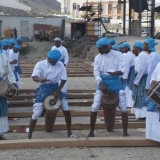 095   Omani drummers raise everyone's spirits