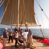023   On deck the tension is gone - the Jewel sails just fine