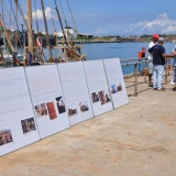 064   Information boards help visitors to the Jewel of Muscat