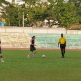 088   The teams warm up
