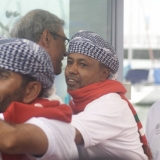 068   H.E Sayyid Badr and H.E Zainaul Abidin Rasheed welcome Capt Saleh and the crew
