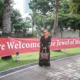 164   Zahara Azzahra Sulaiman outside the Malay Heritage Centre 4th July