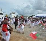 075   Traditional Sri Lankan dancers welcome Capt Saleh and his crew